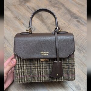 Samantha Thavasa Brown Houndstooth & Gold Crossbody Bag